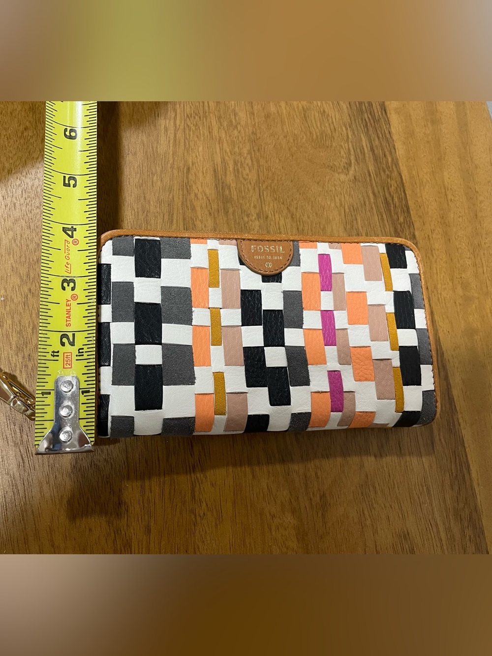 Fossil White Woven Leather Zip Wallet with Black, Peach, Gold & Pink Accents